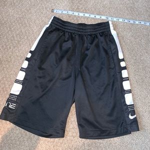 NIKE ELITE ATHLETIC SHORTS💪🏼